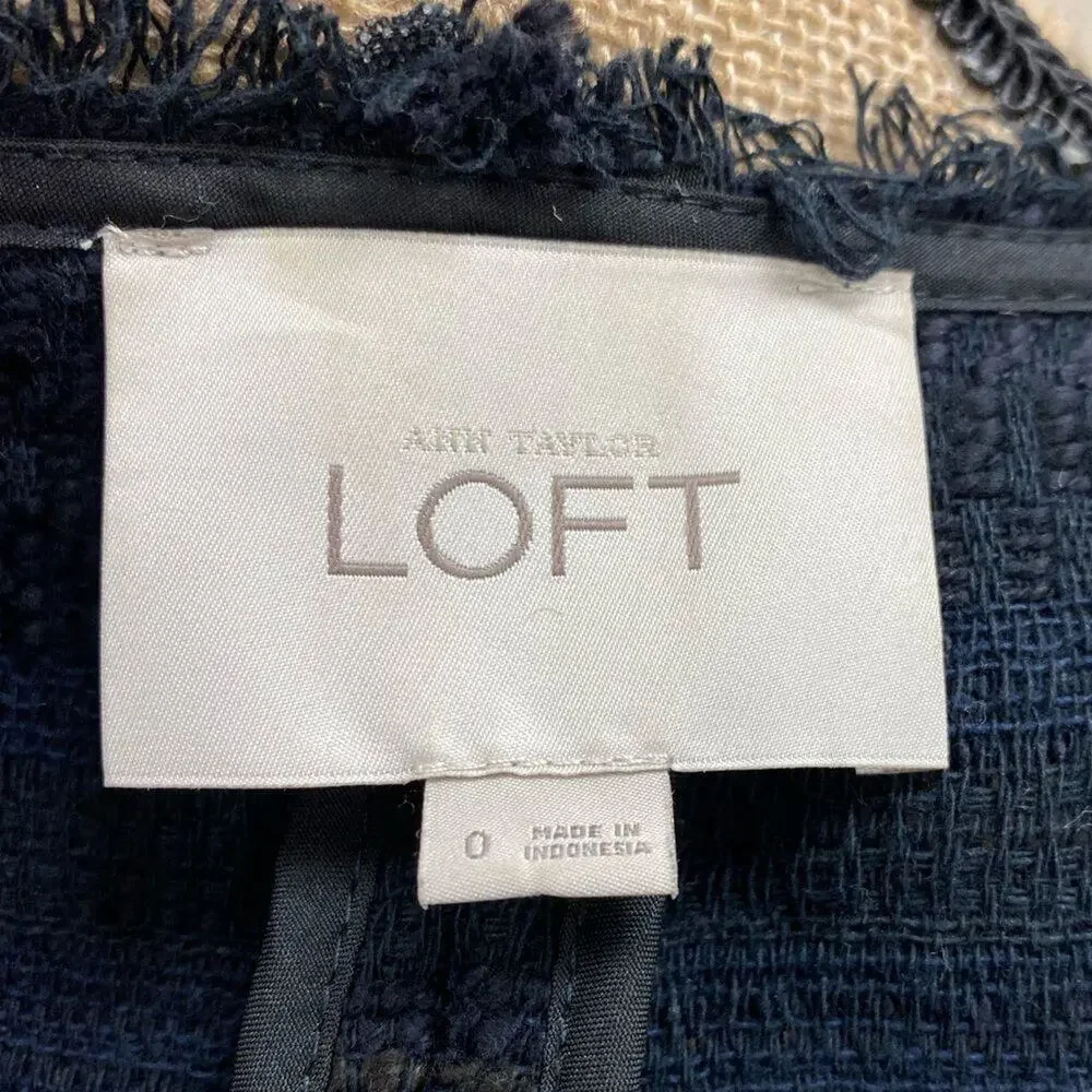 Ann Taylor navy and black woven open front raw seams‎ blazer